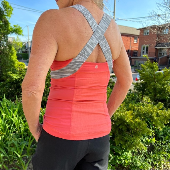Lululemon Push Your Limit Tank top, size 04. - Picture 2 of 8